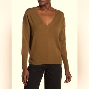 Vince V-Neck Cashmere Sweater